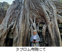 写真:タプロム寺院にて